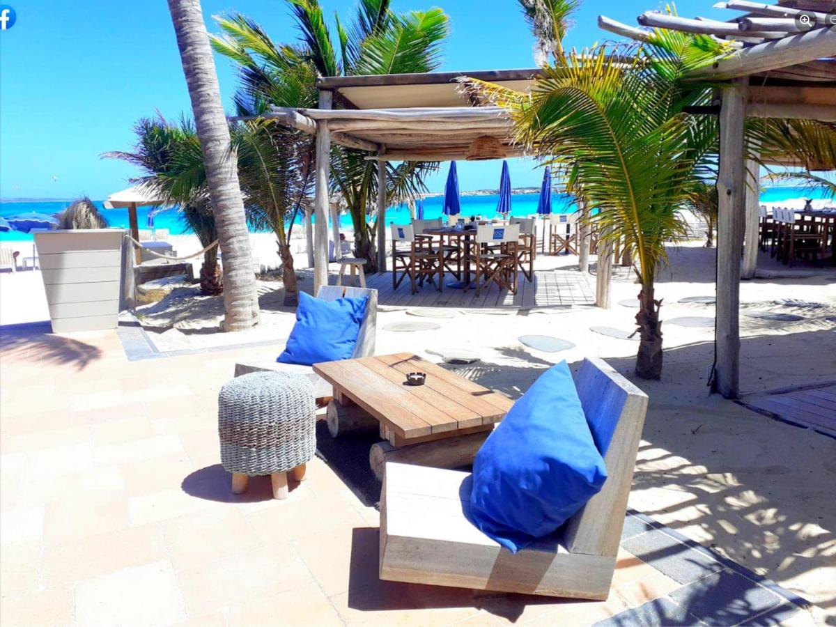 Front Line Unit 520 Ft2 - 48 M2, On Second Floor, Stunning Ocean View Apartment Cul de Sac Exterior foto