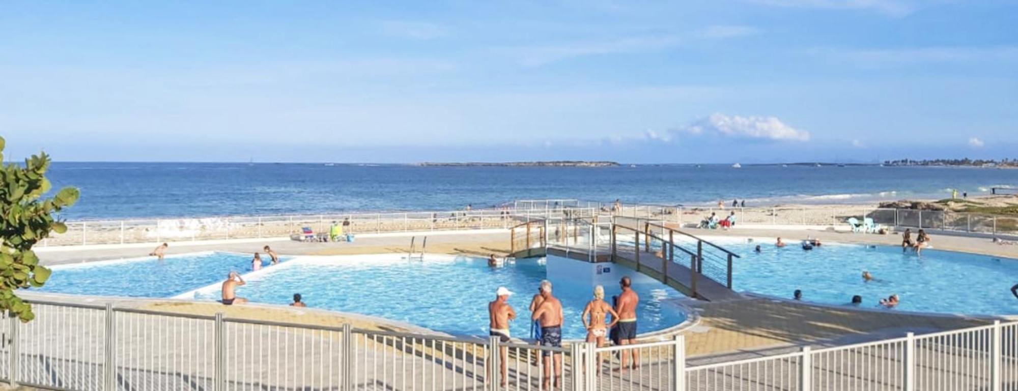 Front Line Unit 520 Ft2 - 48 M2, On Second Floor, Stunning Ocean View Apartment Cul de Sac Exterior foto